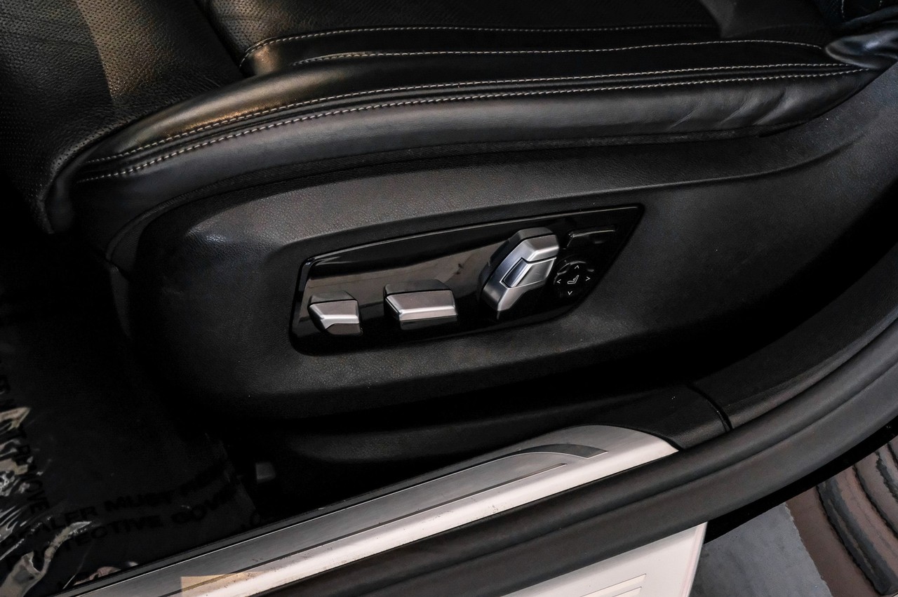 BMW 7 Series Vehicle Main Gallery Image 33