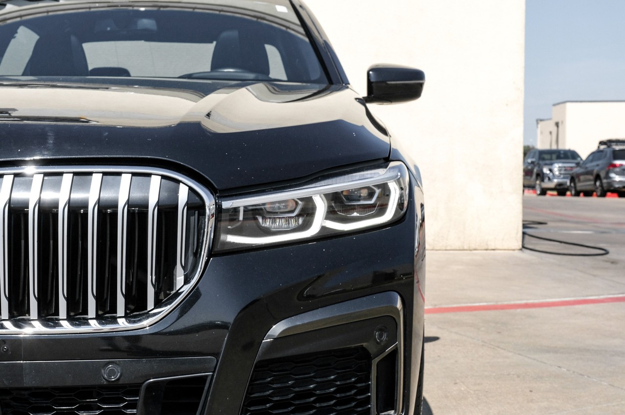 BMW 7 Series Vehicle Main Gallery Image 46