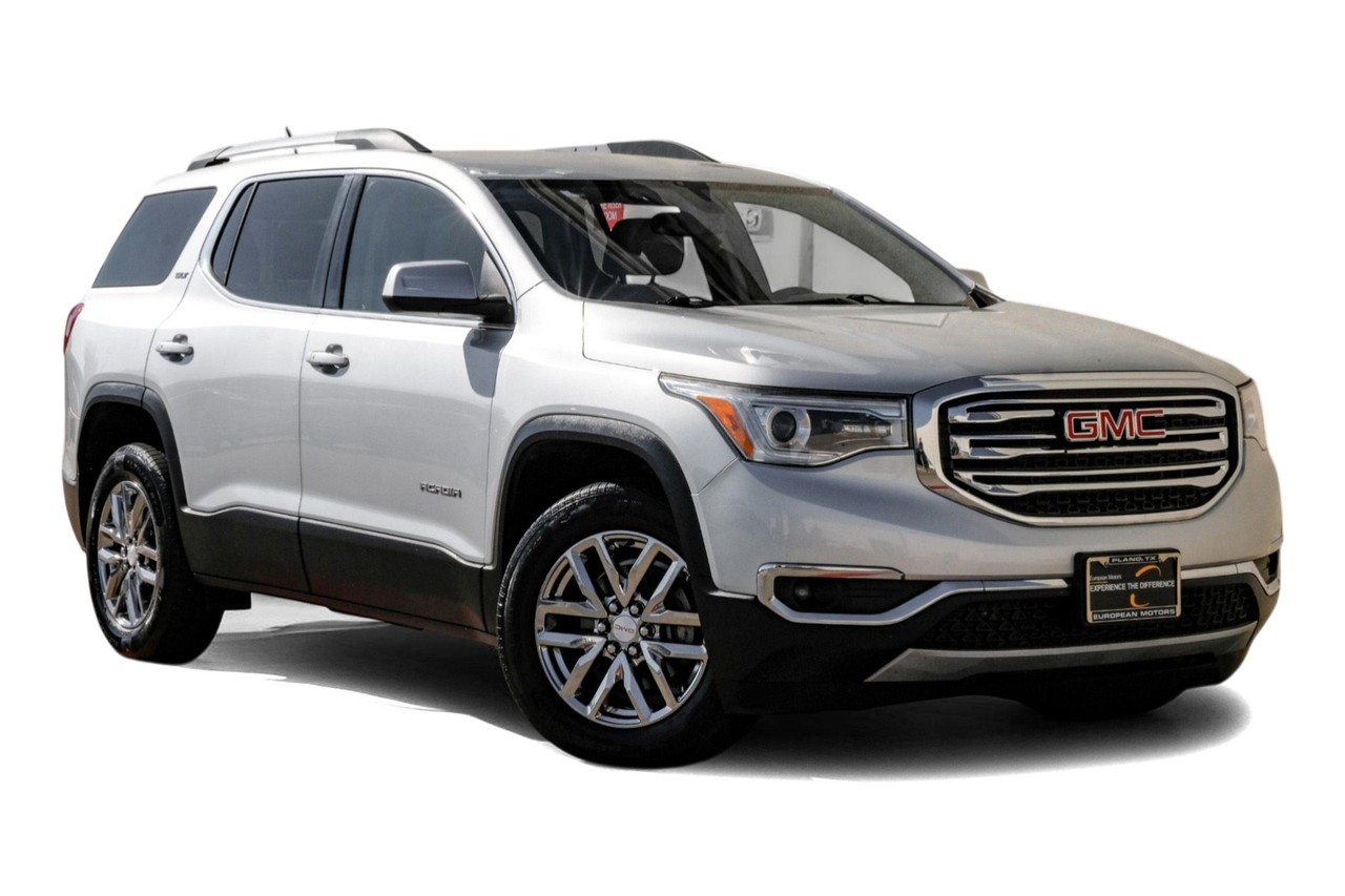 GMC Acadia Vehicle Main Gallery Image 06