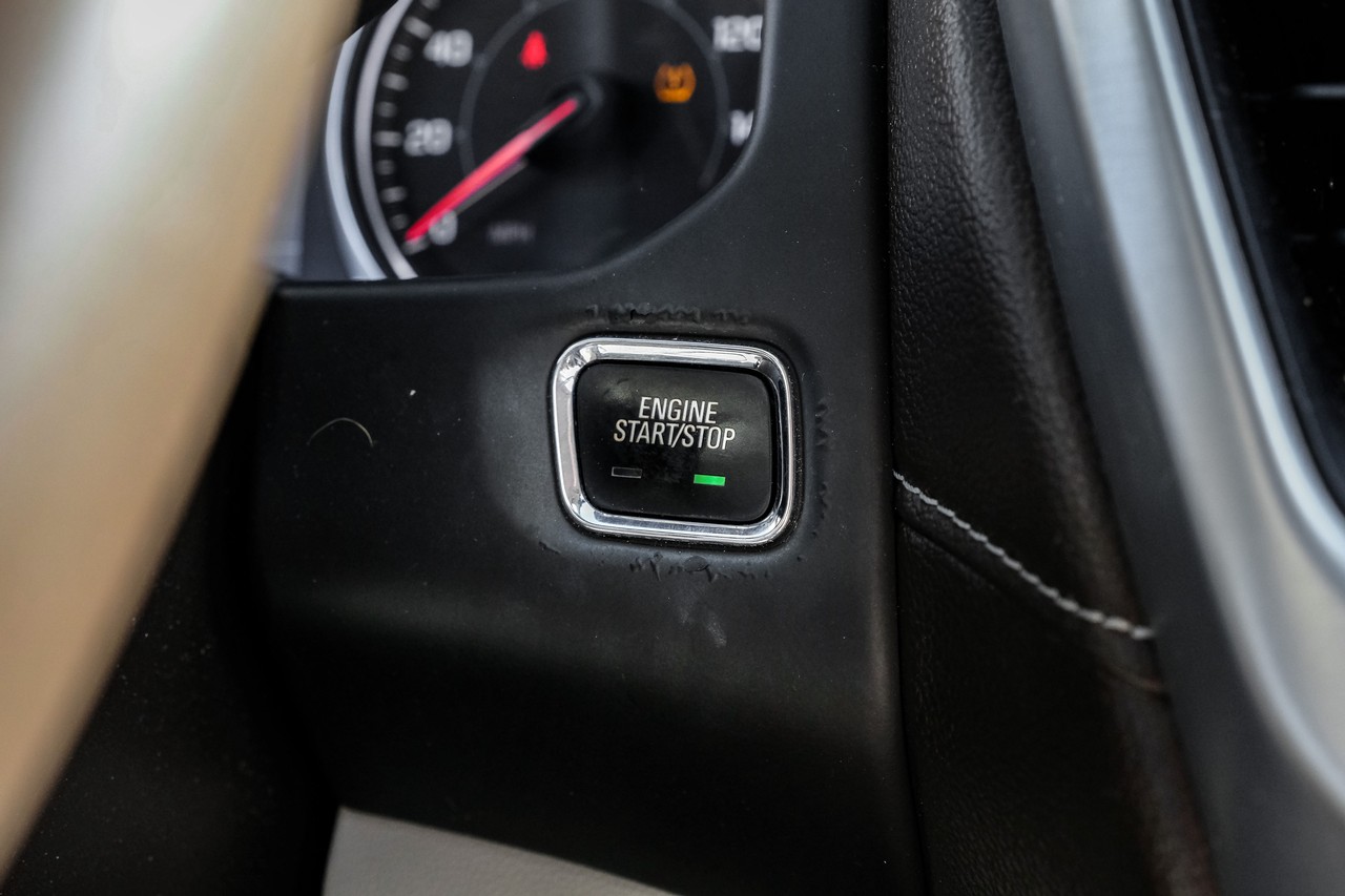 GMC Acadia Vehicle Main Gallery Image 21