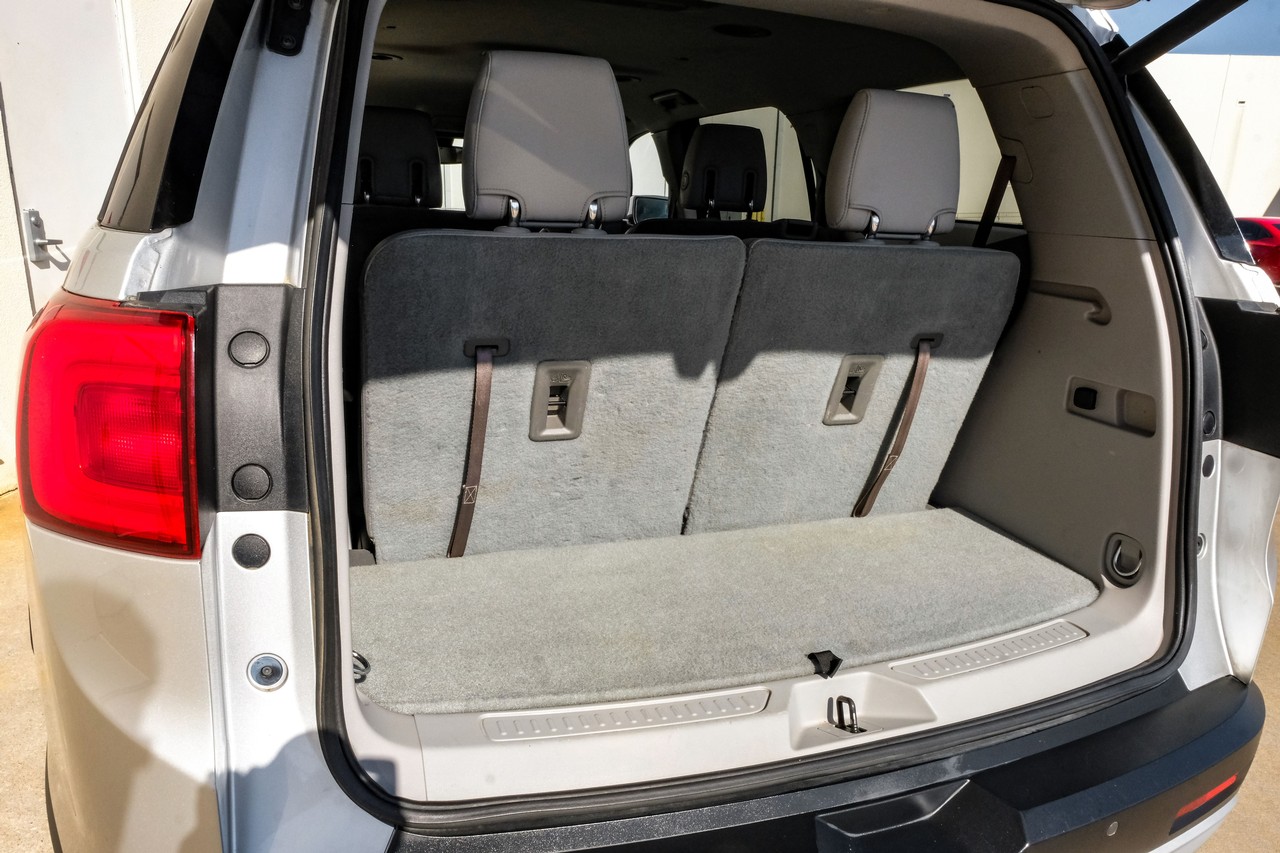 GMC Acadia Vehicle Main Gallery Image 52