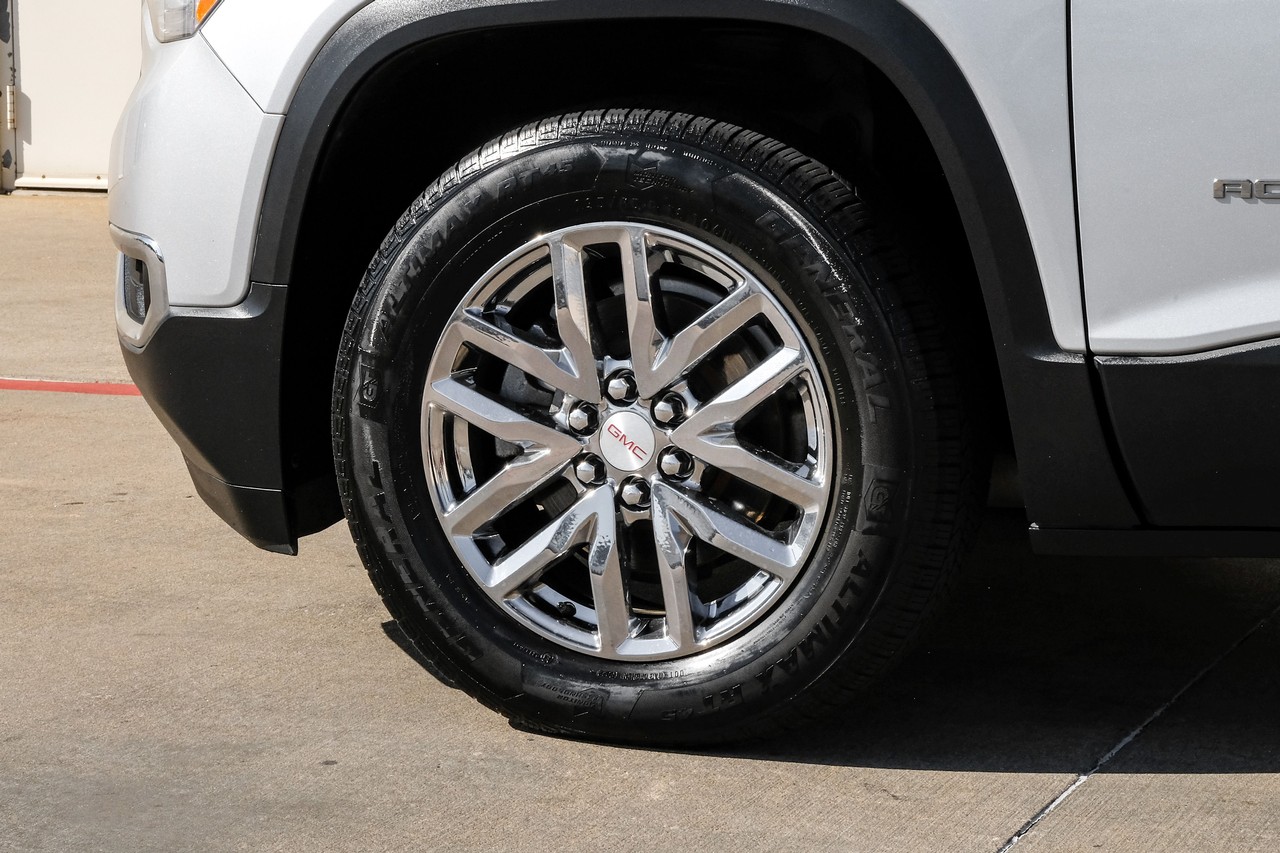 GMC Acadia Vehicle Main Gallery Image 56