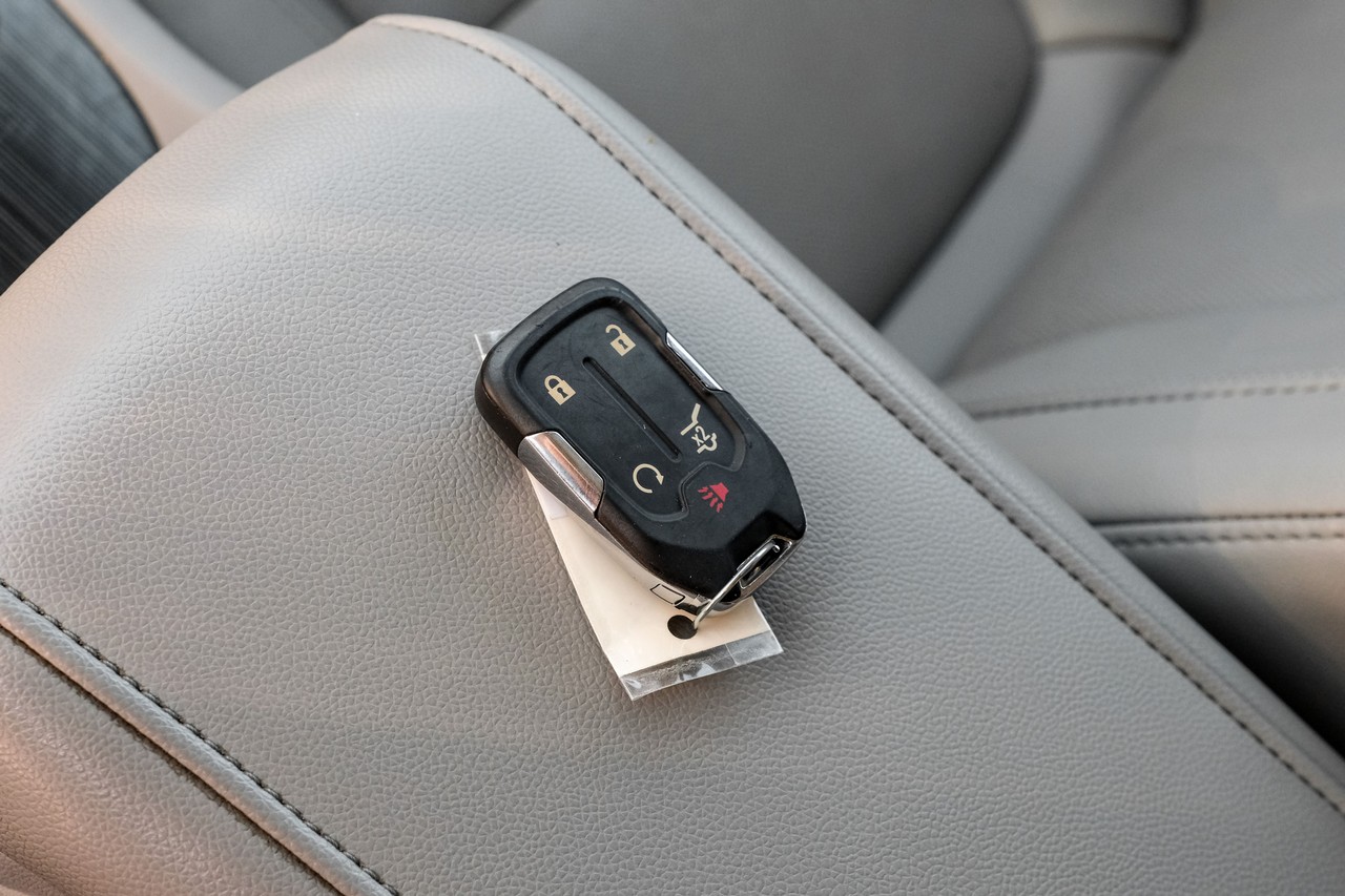 GMC Acadia Vehicle Main Gallery Image 58