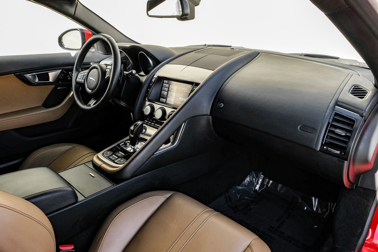 Jaguar F-Type Vehicle Main Gallery Image 12