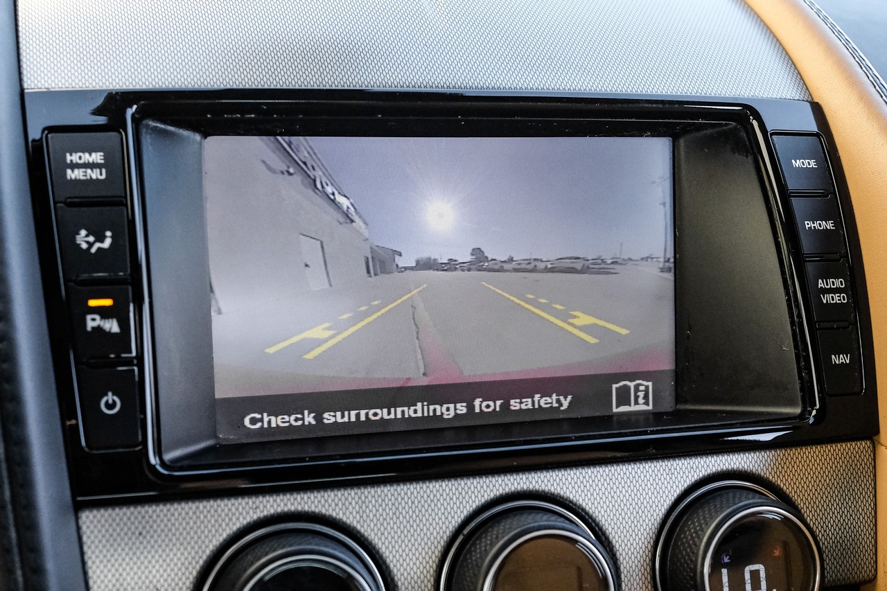 Jaguar F-Type Vehicle Main Gallery Image 21