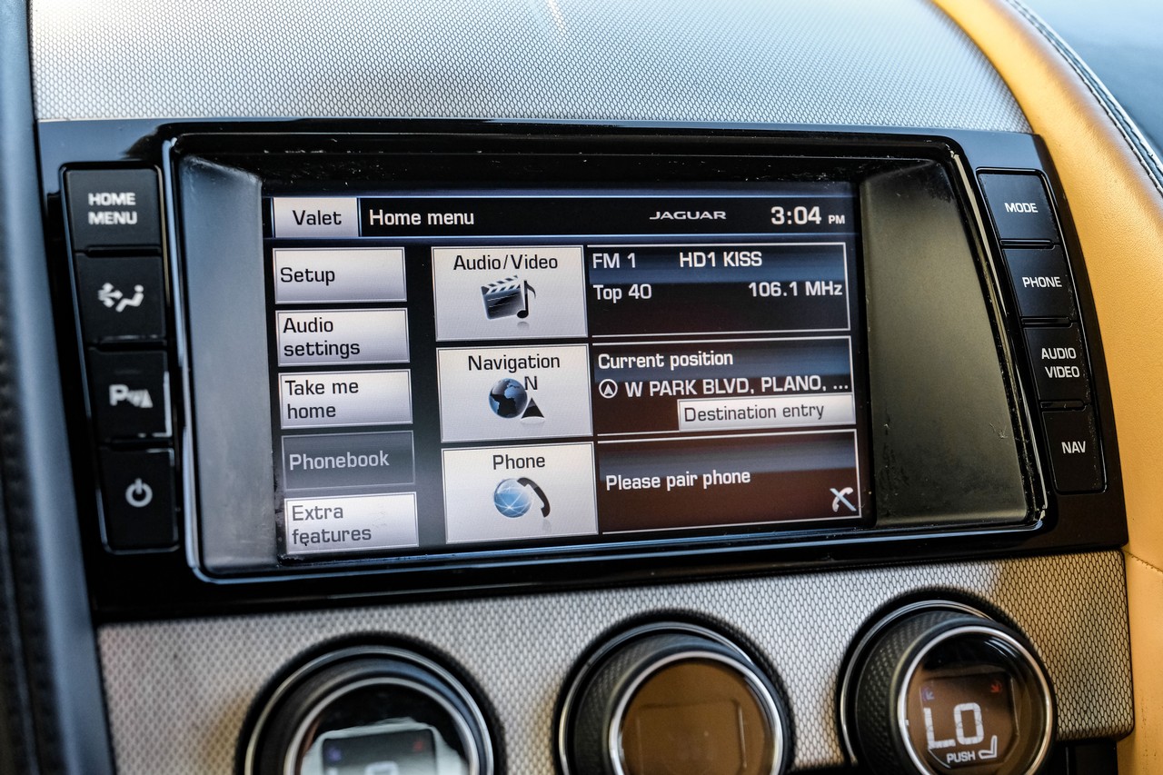 Jaguar F-Type Vehicle Main Gallery Image 28