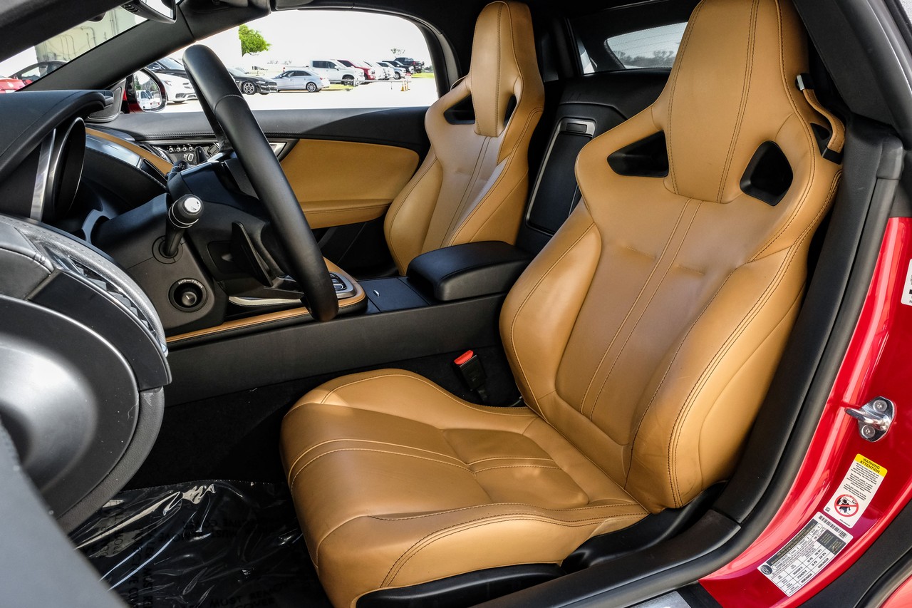 Jaguar F-Type Vehicle Main Gallery Image 31