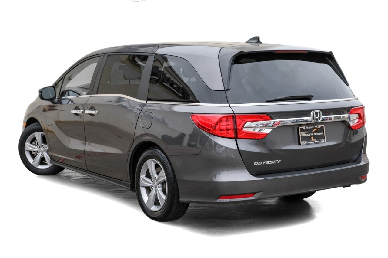 Honda Odyssey Vehicle Main Gallery Image 09
