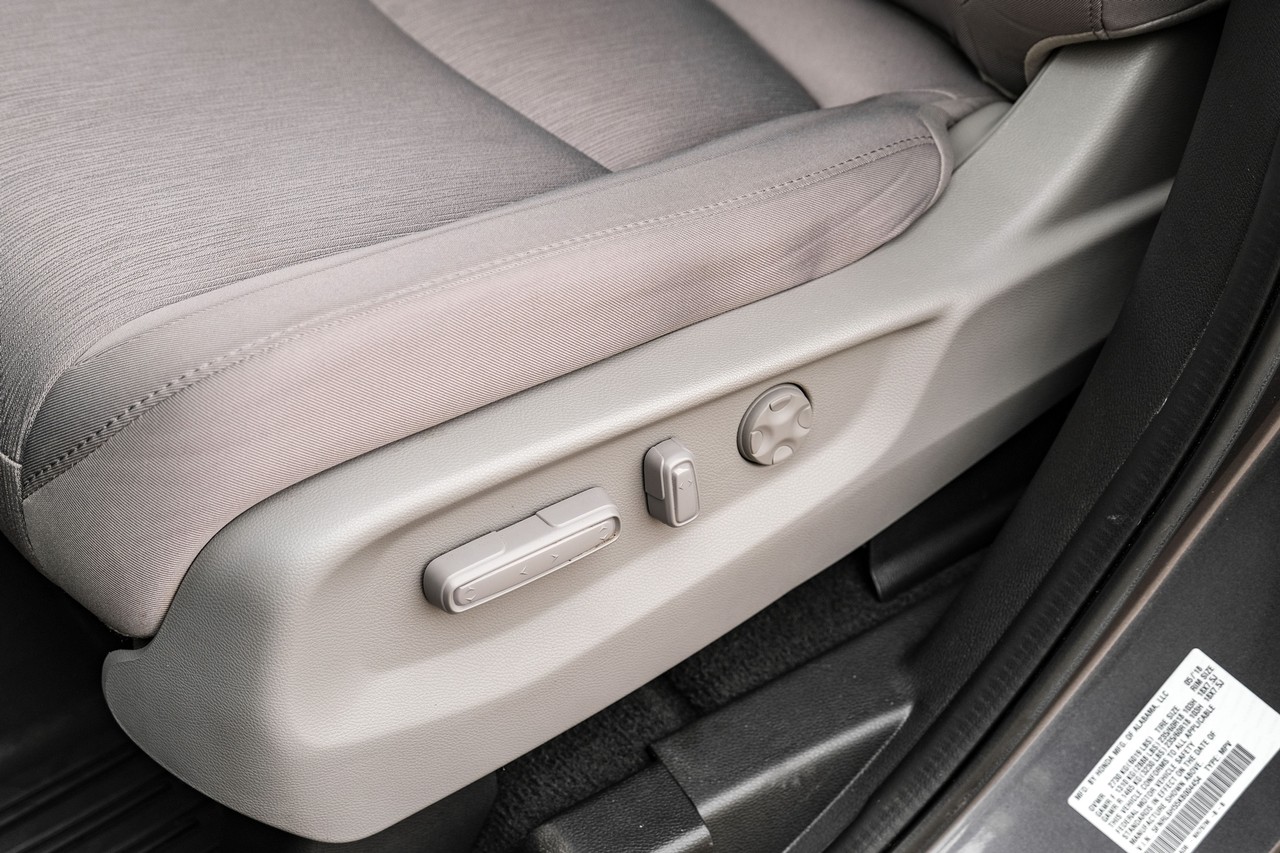 Honda Odyssey Vehicle Main Gallery Image 28