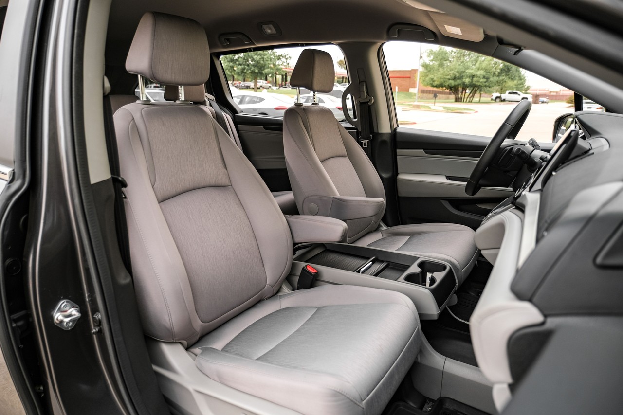 Honda Odyssey Vehicle Main Gallery Image 29