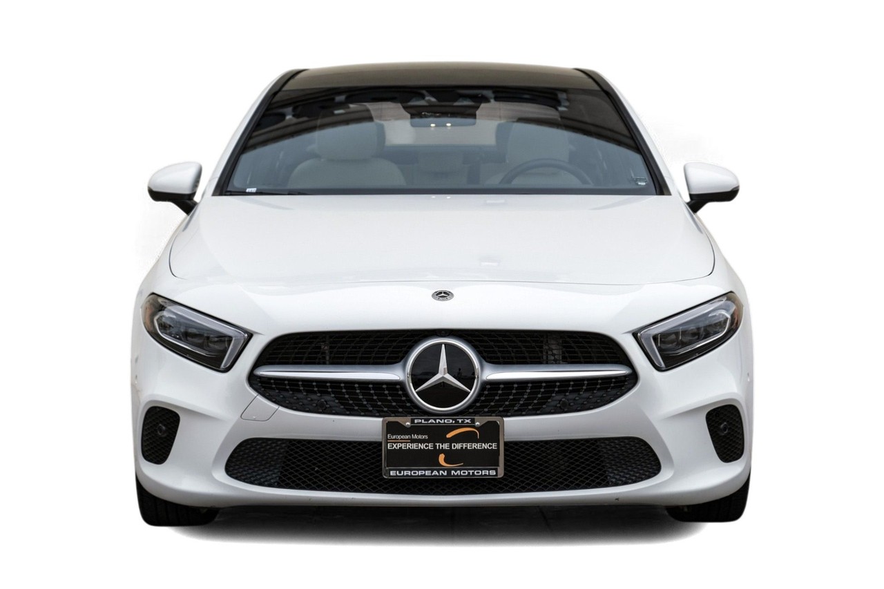 Mercedes-Benz A 220 Vehicle Main Gallery Image 06