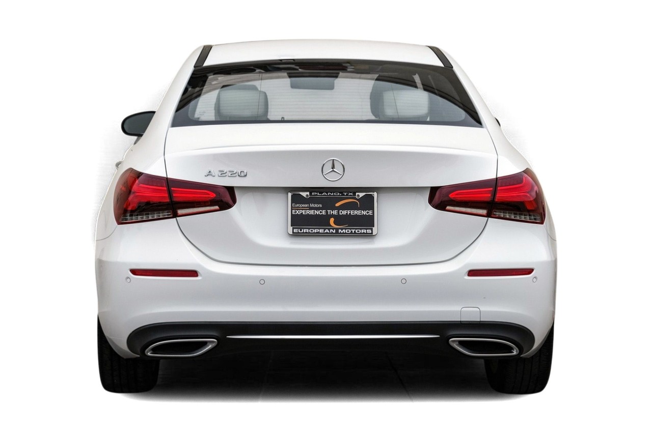 Mercedes-Benz A 220 Vehicle Main Gallery Image 10