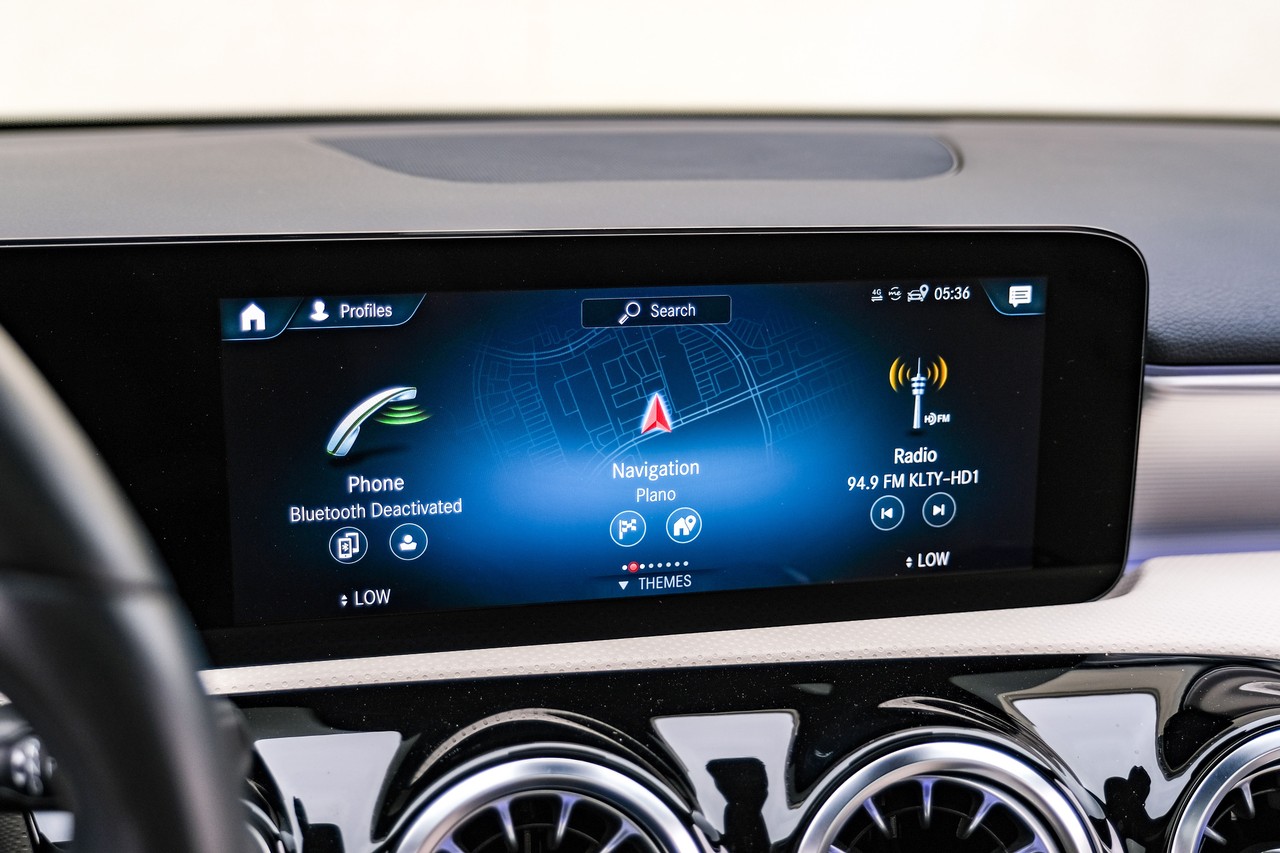 Mercedes-Benz A 220 Vehicle Main Gallery Image 29