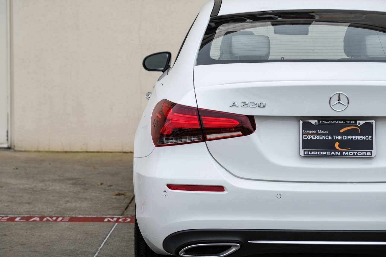 Mercedes-Benz A 220 Vehicle Main Gallery Image 48