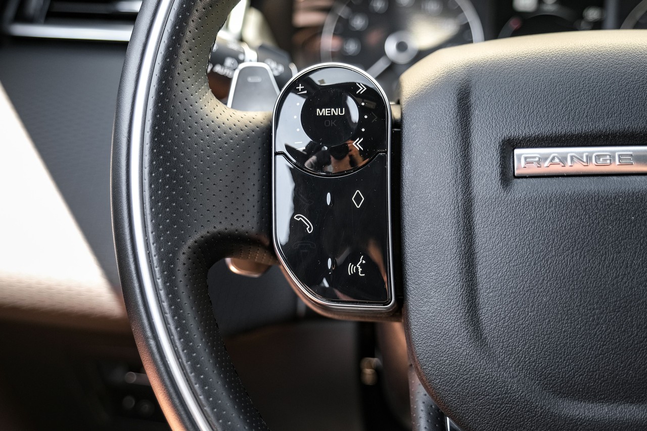 Land Rover Range Rover Velar Vehicle Main Gallery Image 17