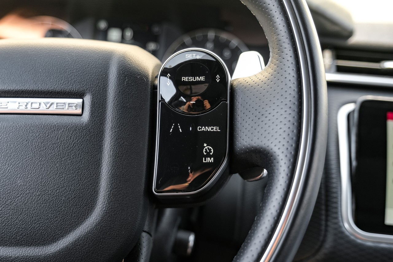 Land Rover Range Rover Velar Vehicle Main Gallery Image 18