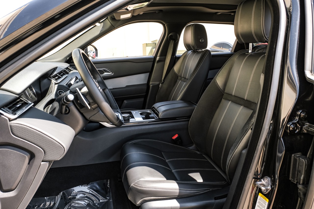 Land Rover Range Rover Velar Vehicle Main Gallery Image 32