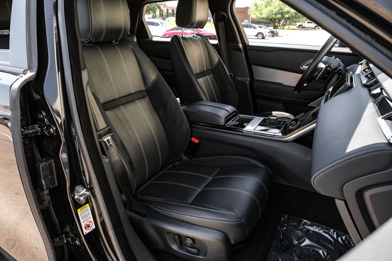 Land Rover Range Rover Velar Vehicle Main Gallery Image 34