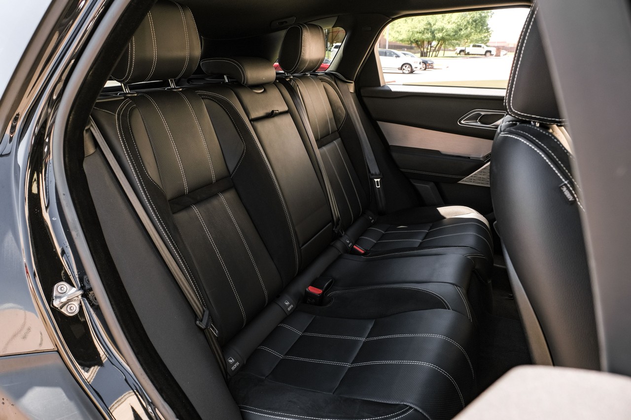 Land Rover Range Rover Velar Vehicle Main Gallery Image 35