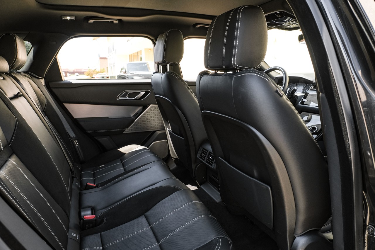 Land Rover Range Rover Velar Vehicle Main Gallery Image 36