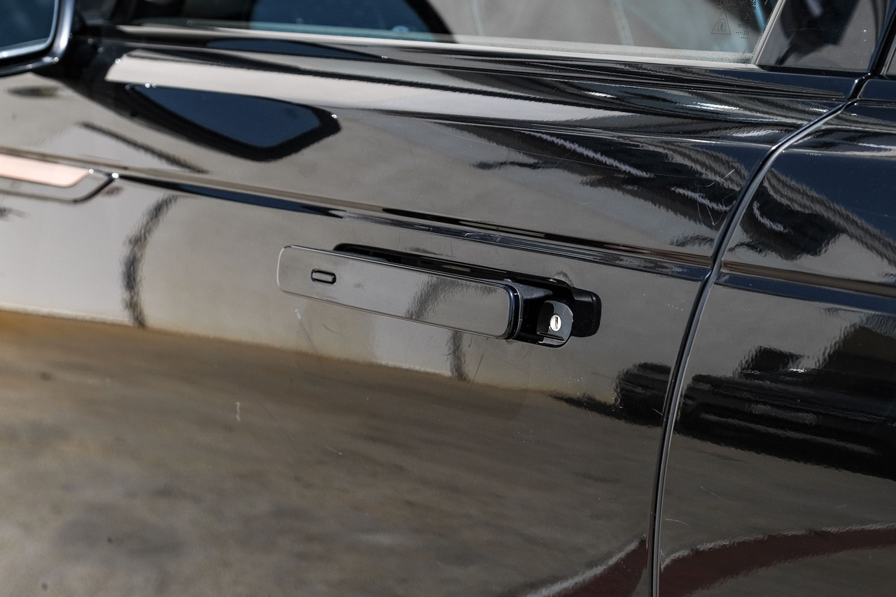 Land Rover Range Rover Velar Vehicle Main Gallery Image 39