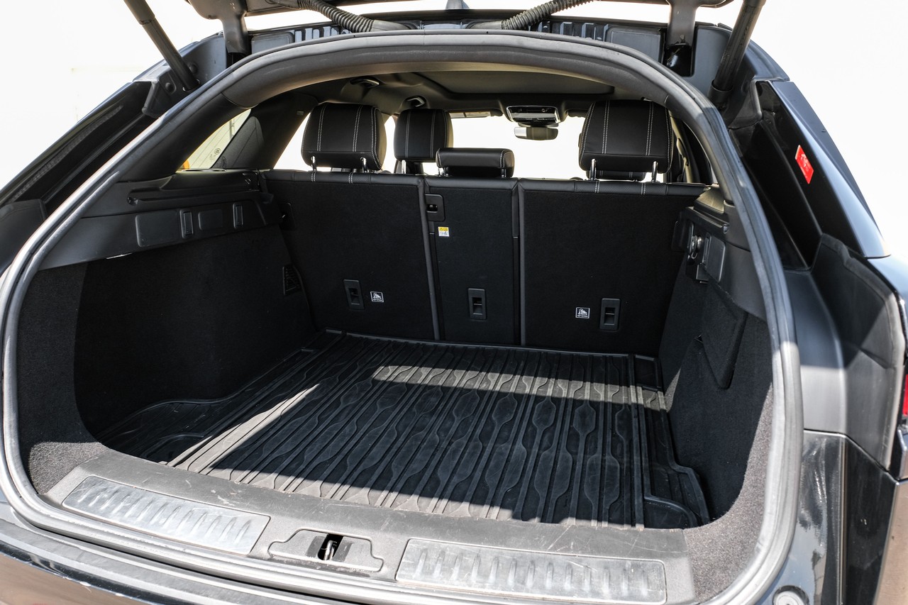 Land Rover Range Rover Velar Vehicle Main Gallery Image 47