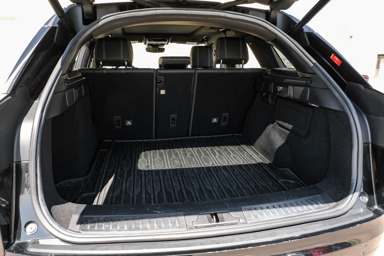 Land Rover Range Rover Velar Vehicle Main Gallery Image 48