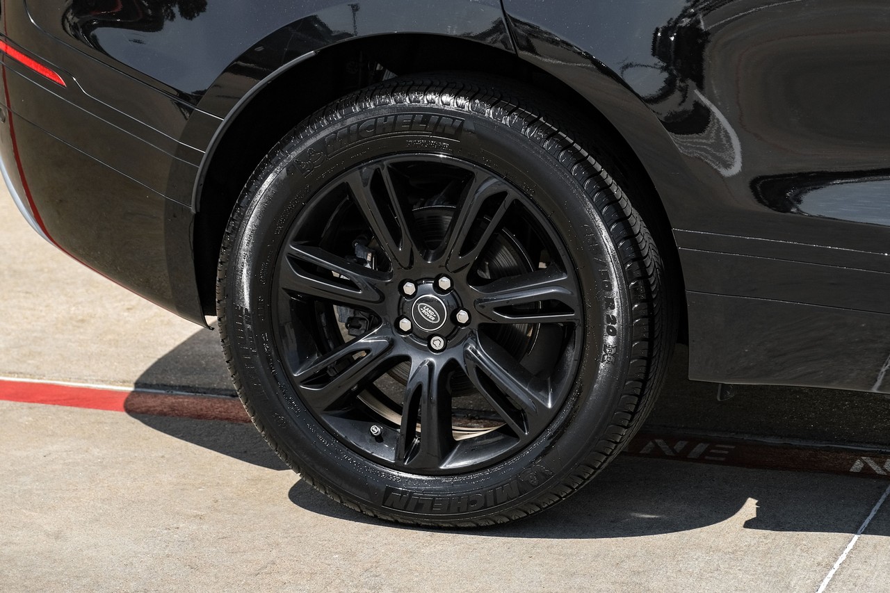 Land Rover Range Rover Velar Vehicle Main Gallery Image 50