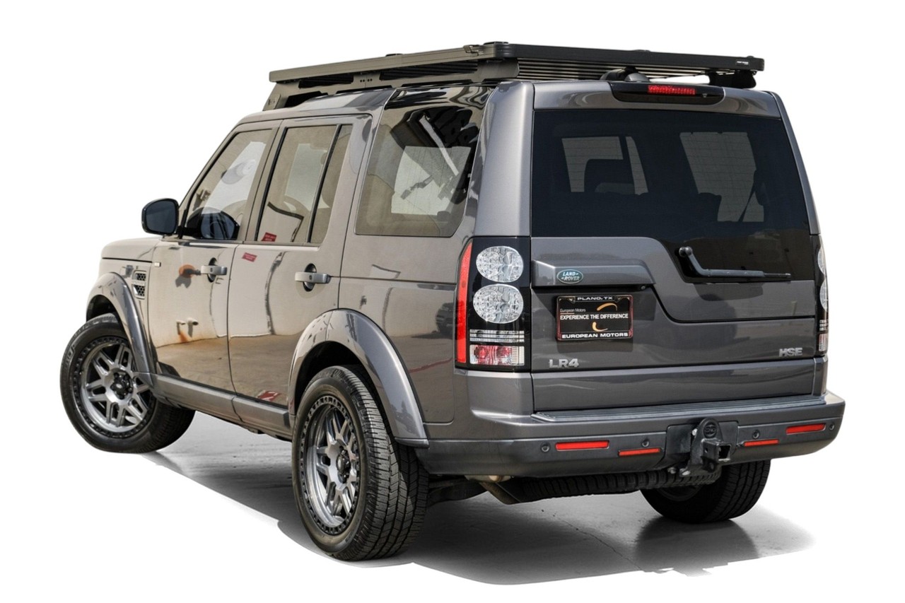 Land Rover LR4 Vehicle Main Gallery Image 11
