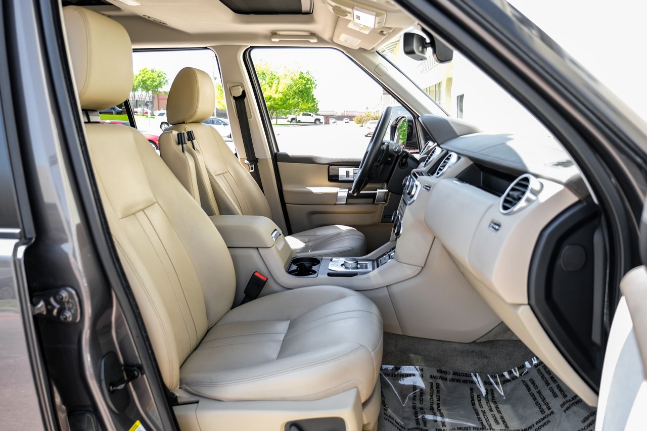 Land Rover LR4 Vehicle Main Gallery Image 34