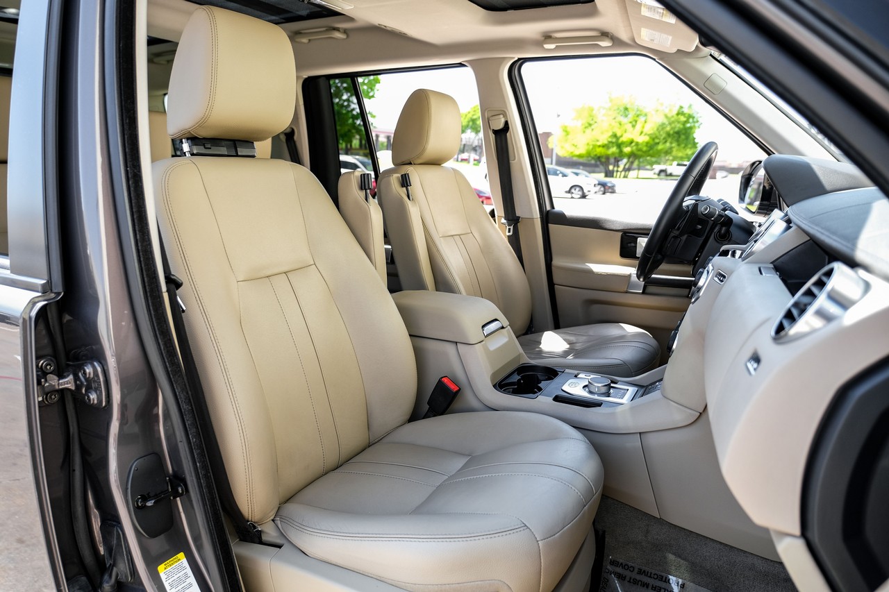 Land Rover LR4 Vehicle Main Gallery Image 35