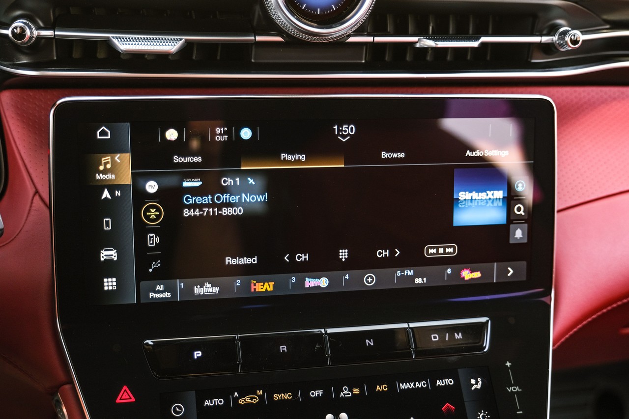 Maserati Grecale Vehicle Main Gallery Image 32