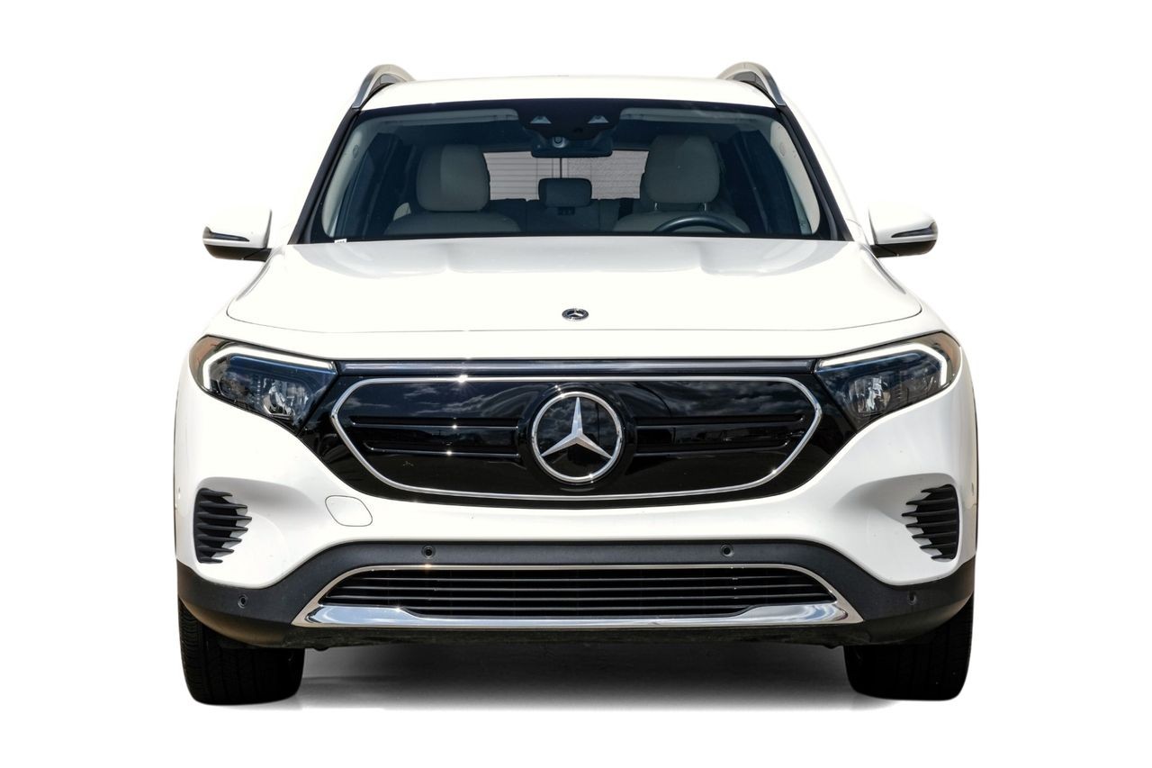 Mercedes-Benz EQB Vehicle Main Gallery Image 05