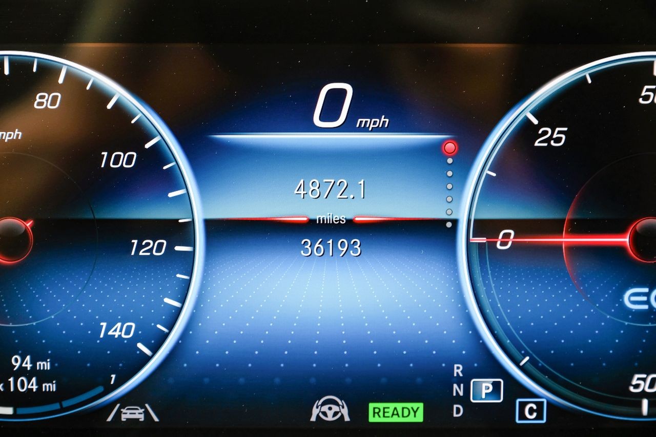 Mercedes-Benz EQB Vehicle Main Gallery Image 20