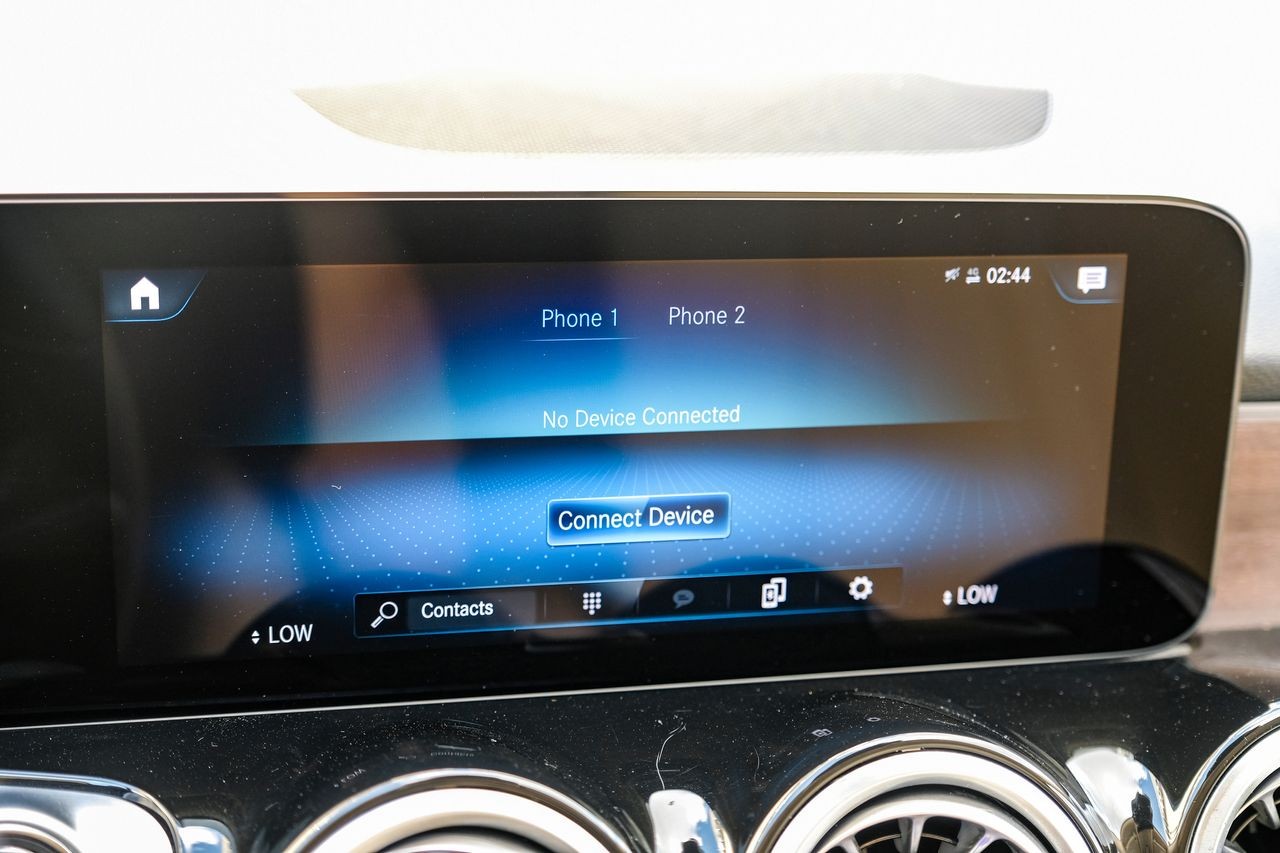 Mercedes-Benz EQB Vehicle Main Gallery Image 27