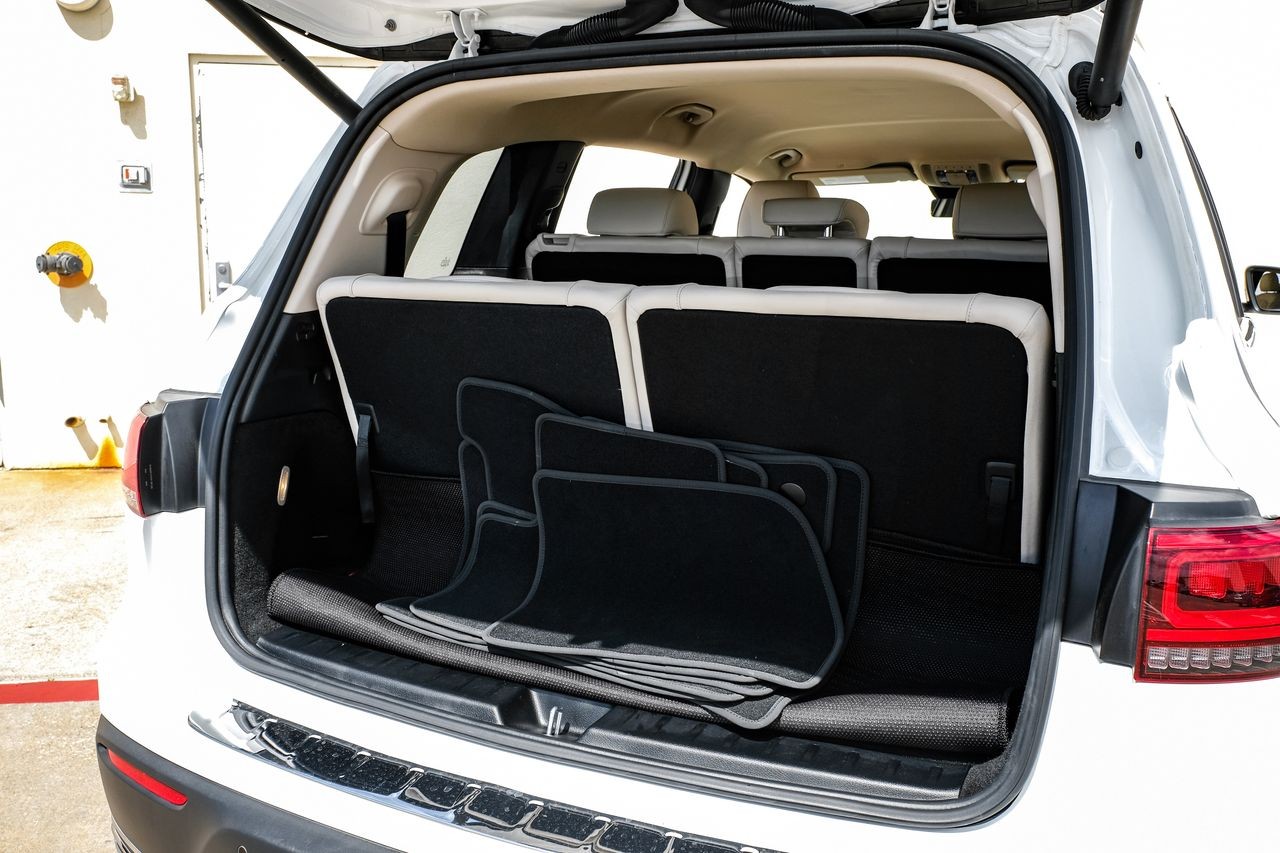 Mercedes-Benz EQB Vehicle Main Gallery Image 49