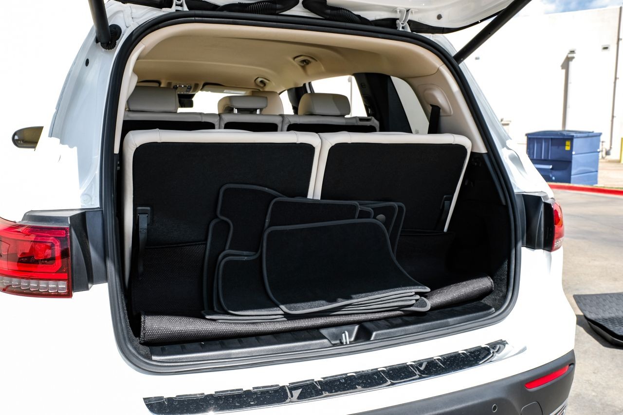 Mercedes-Benz EQB Vehicle Main Gallery Image 50