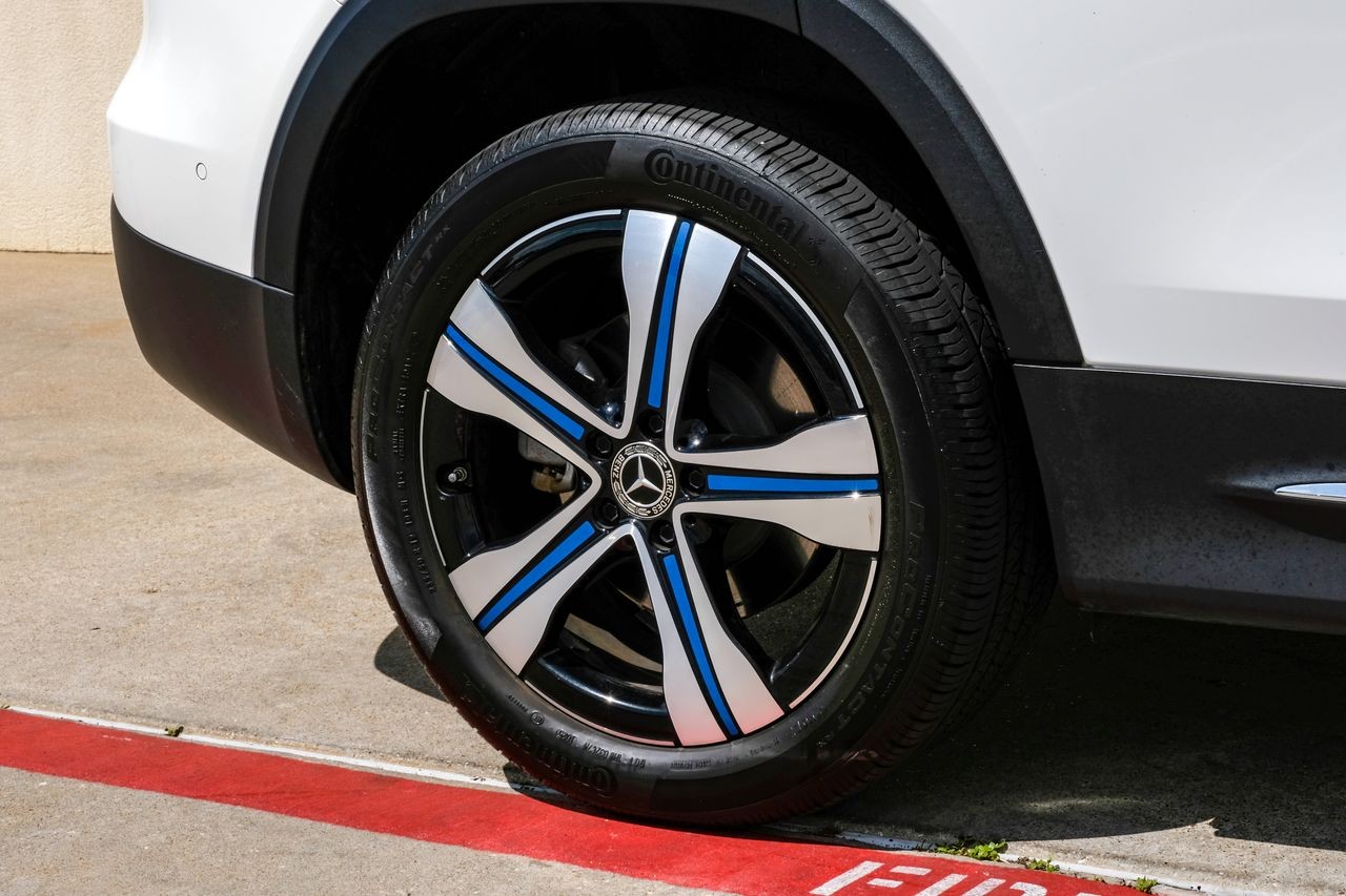 Mercedes-Benz EQB Vehicle Main Gallery Image 51