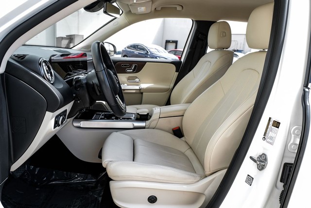 Mercedes-Benz EQB Vehicle Main Gallery Image 04