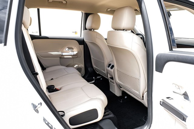 Mercedes-Benz EQB Vehicle Main Gallery Image 37