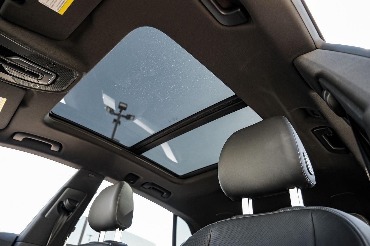 Audi Q8 Vehicle Main Gallery Image 05