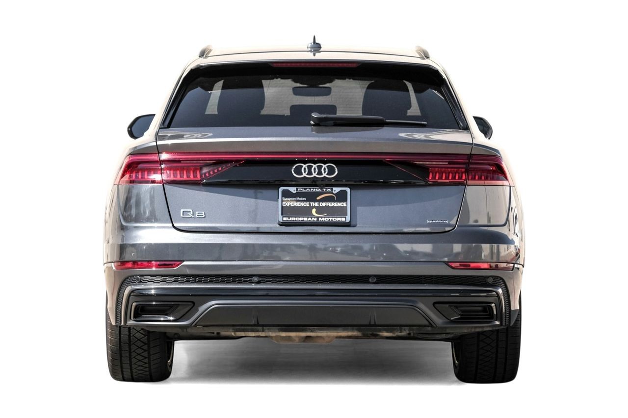 Audi Q8 Vehicle Main Gallery Image 10