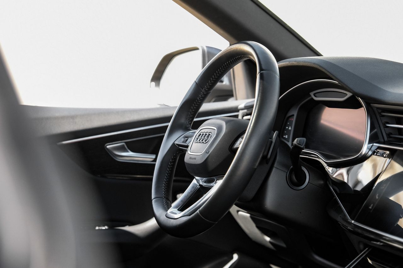 Audi Q8 Vehicle Main Gallery Image 14