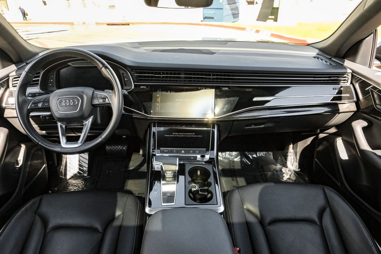 Audi Q8 Vehicle Main Gallery Image 15