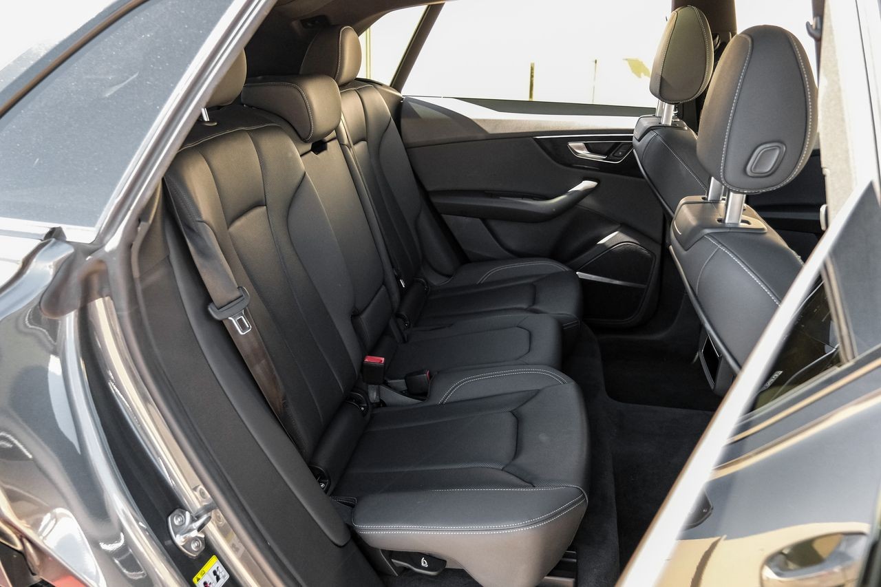 Audi Q8 Vehicle Main Gallery Image 36