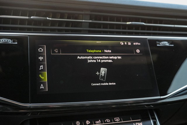 Audi Q8 Vehicle Main Gallery Image 31