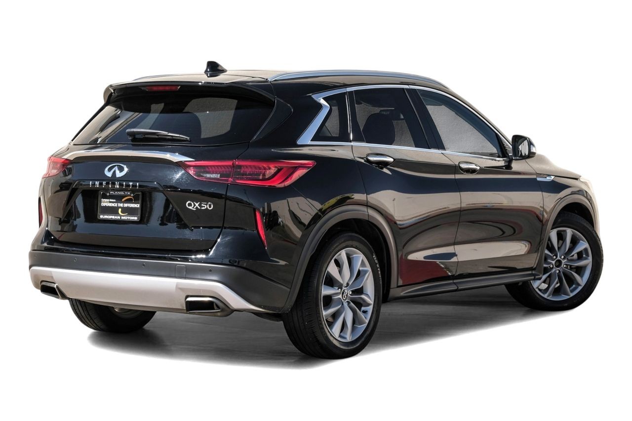 INFINITI QX50 Vehicle Main Gallery Image 09