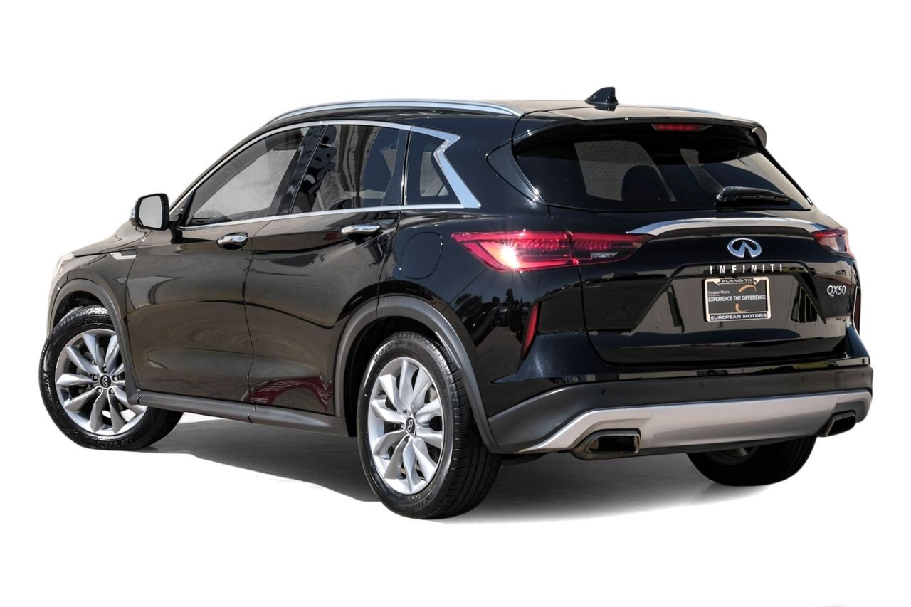 INFINITI QX50 Vehicle Main Gallery Image 11