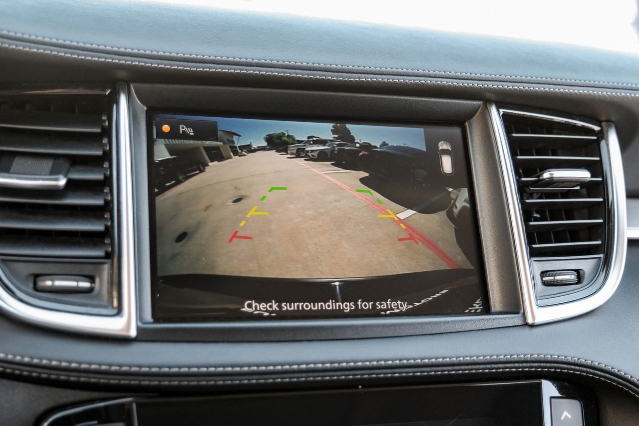 INFINITI QX50 Vehicle Main Gallery Image 23