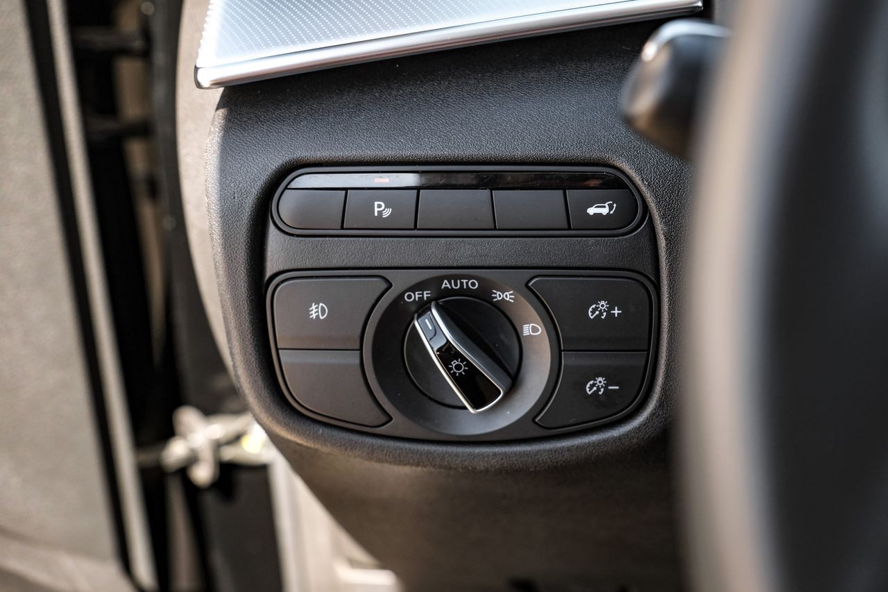 INFINITI QX50 Vehicle Main Gallery Image 33